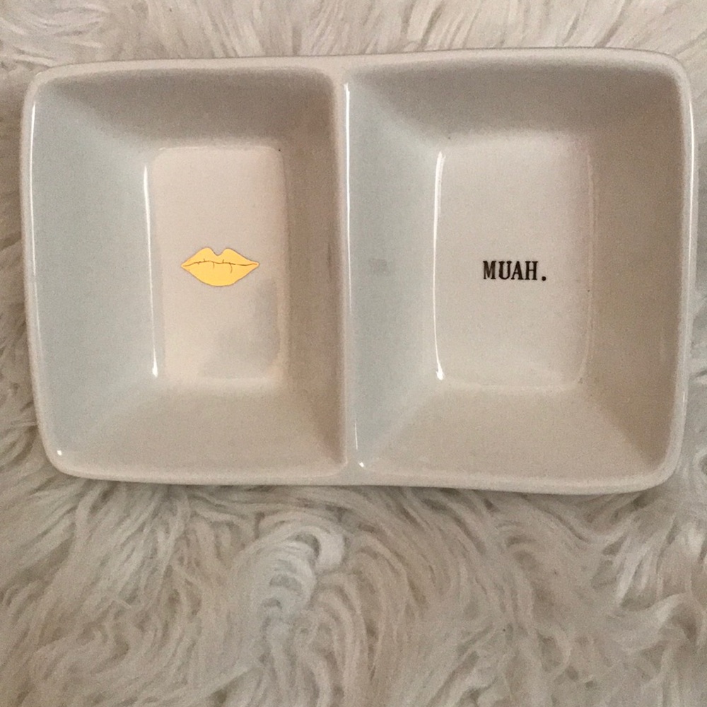 ❤️Rae Dunn two-part trinket dish